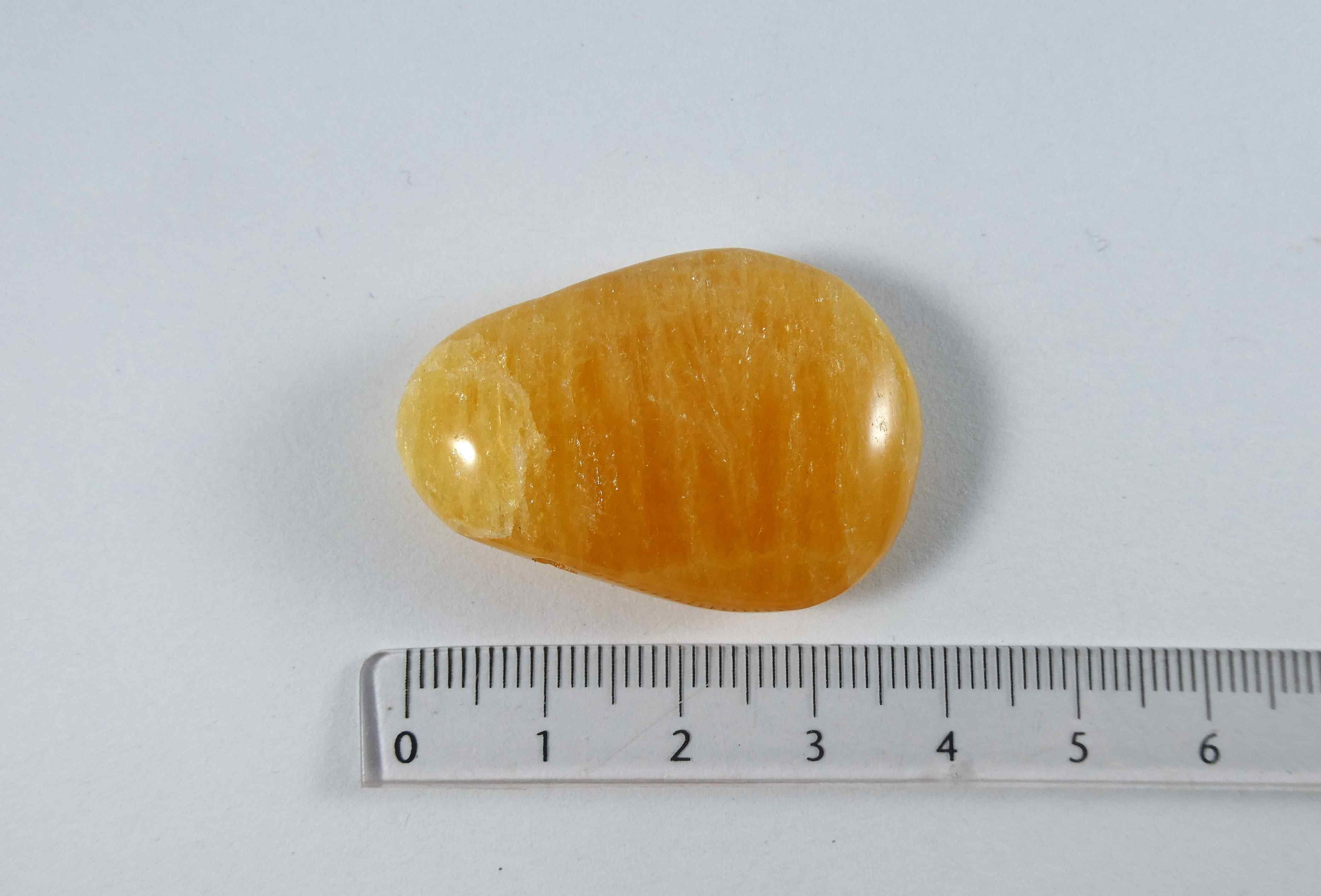Calcit Orange - Seifenstein gebohrt