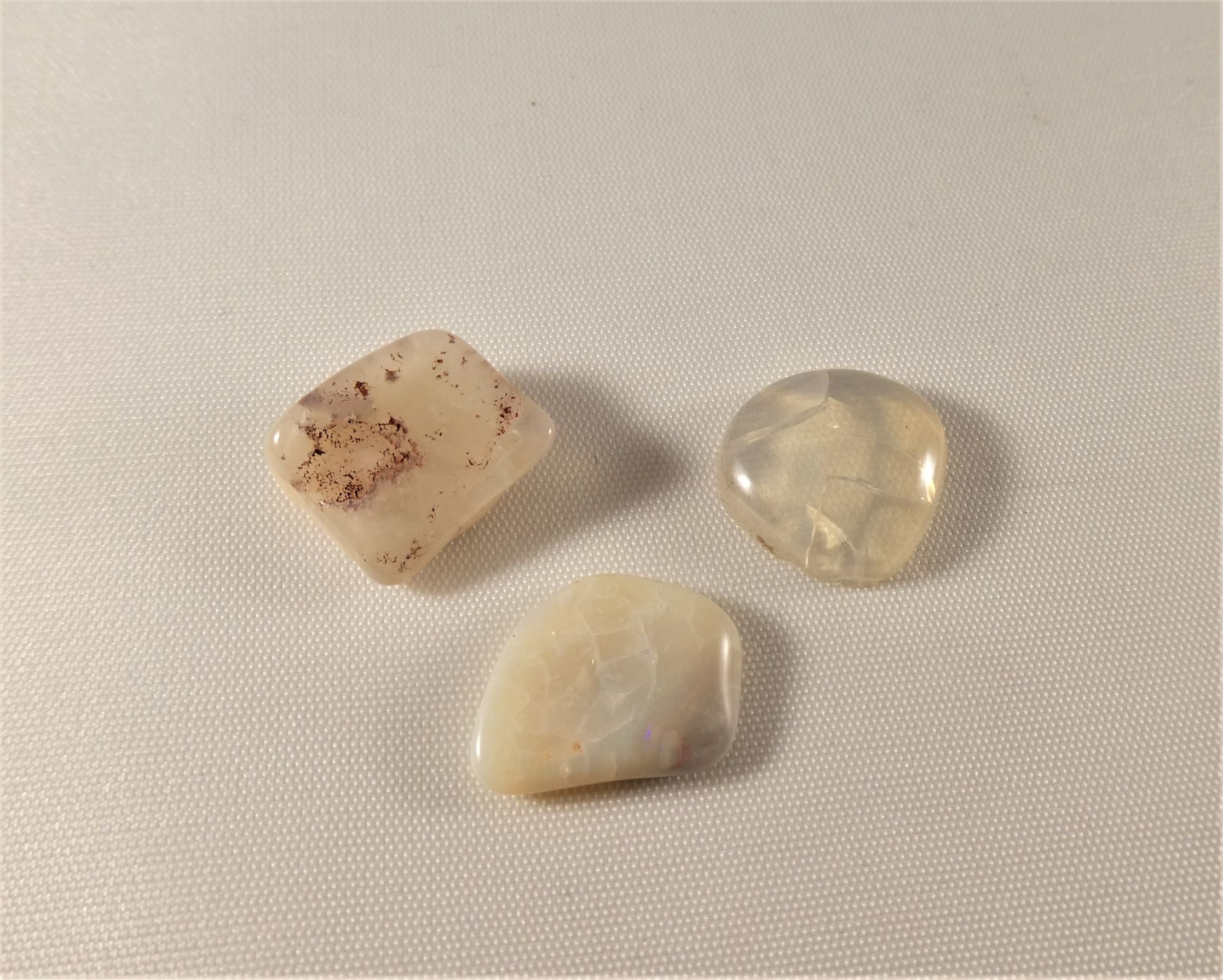Opal - australischer Trommelstein - Gr. S