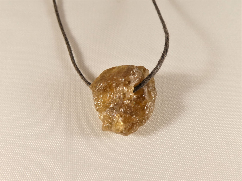 Topas - Trommelstein gebohrt