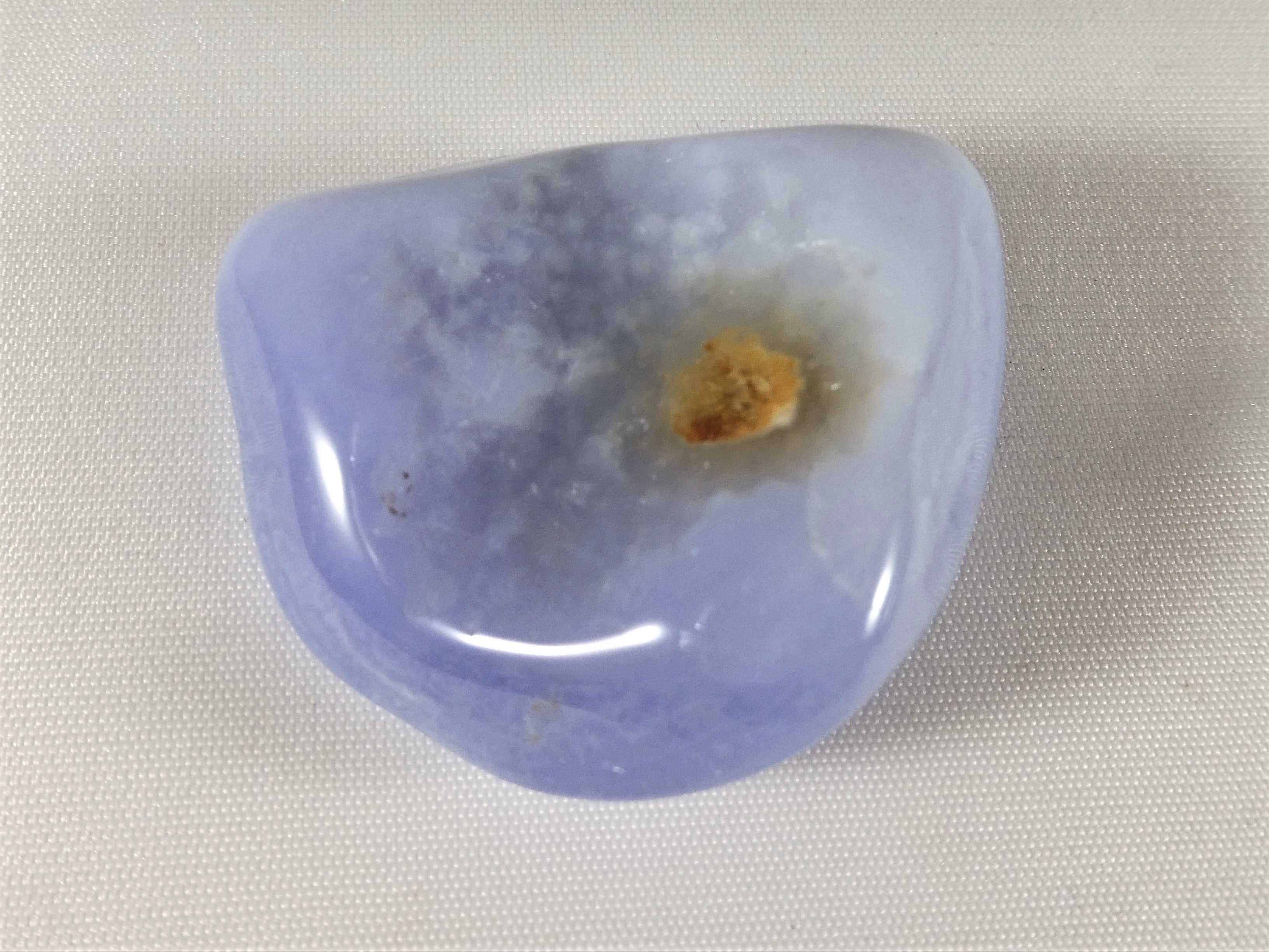 Chalcedon blau - Trommelstein flach